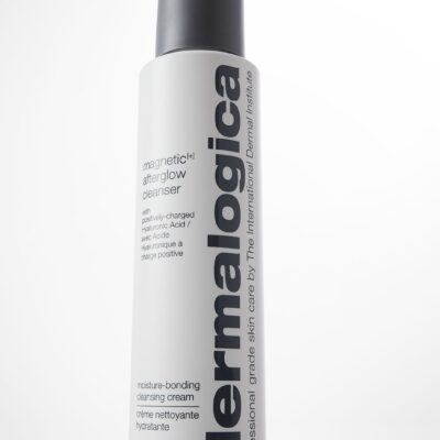 Magnetic Afterglow Cleanser Images - Product